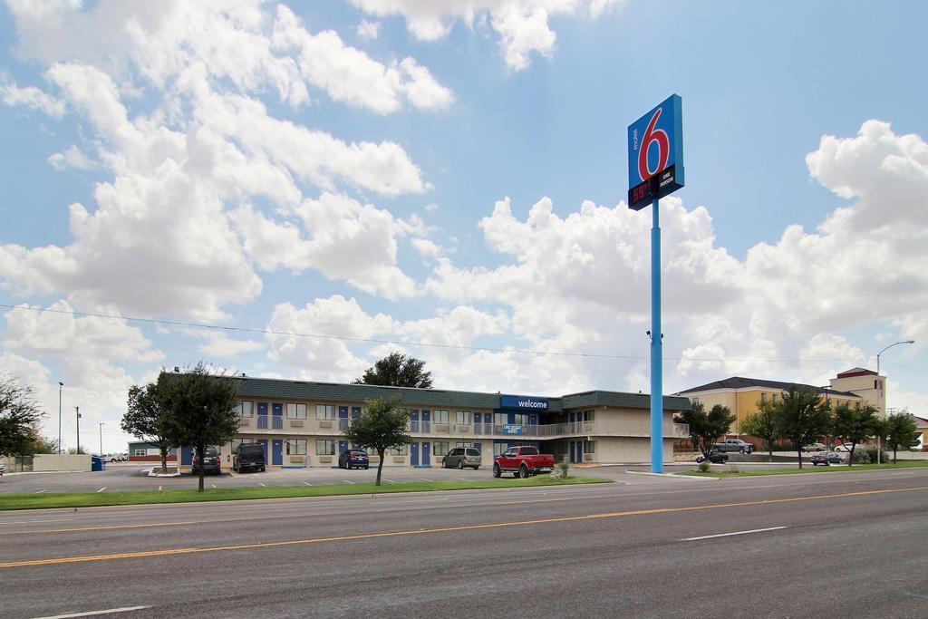Motel 6-Fort Stockton, Tx Bagian luar foto